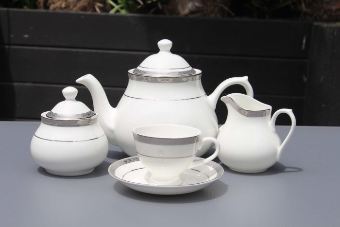 Platinum Gate – Tea Set